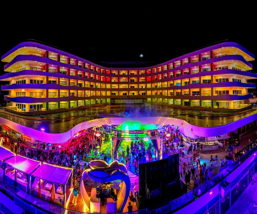 Temptation At The Tower Cancun Resort (Adults Only) Bagian luar foto