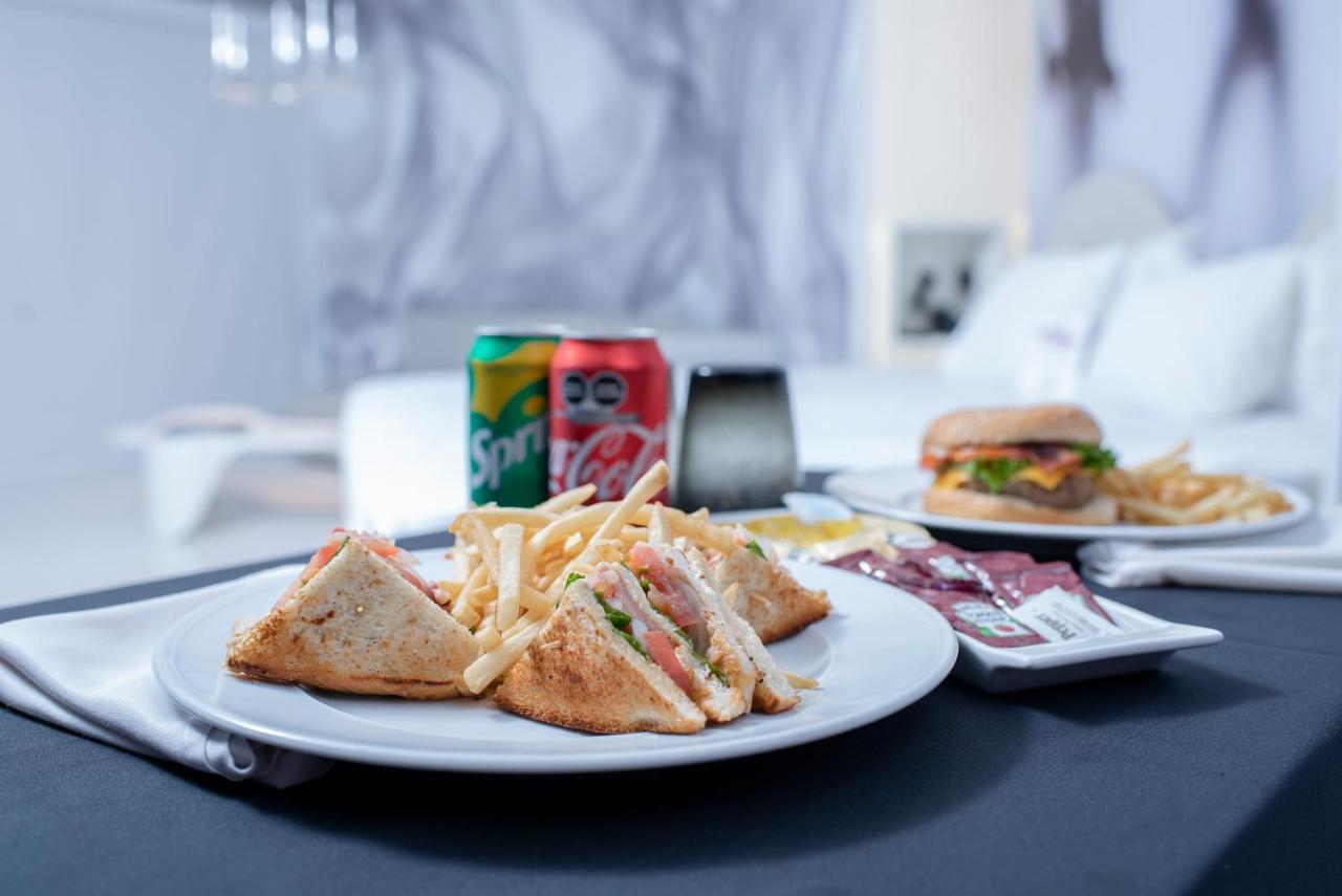 Temptation At The Tower Cancun Resort (Adults Only) Bagian luar foto