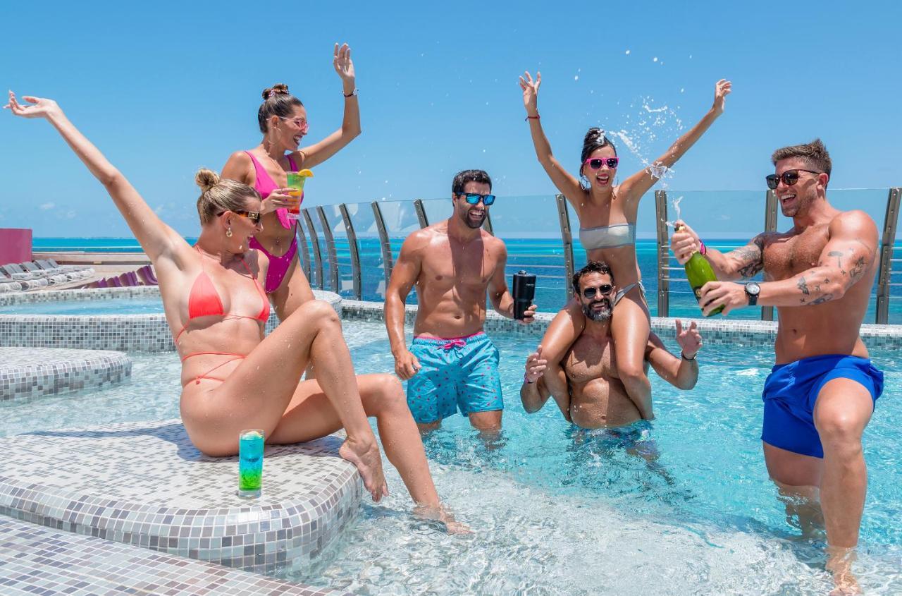 Temptation At The Tower Cancun Resort (Adults Only) Bagian luar foto