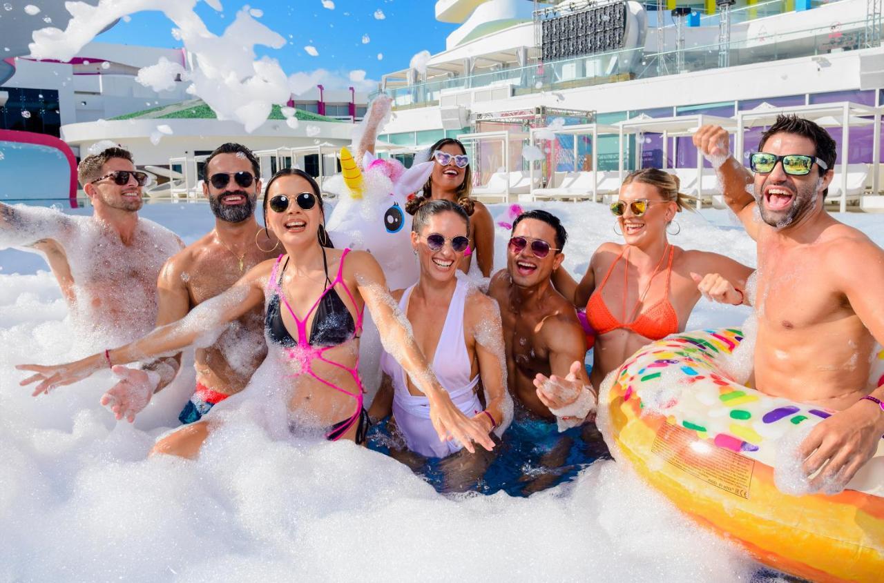 Temptation At The Tower Cancun Resort (Adults Only) Bagian luar foto