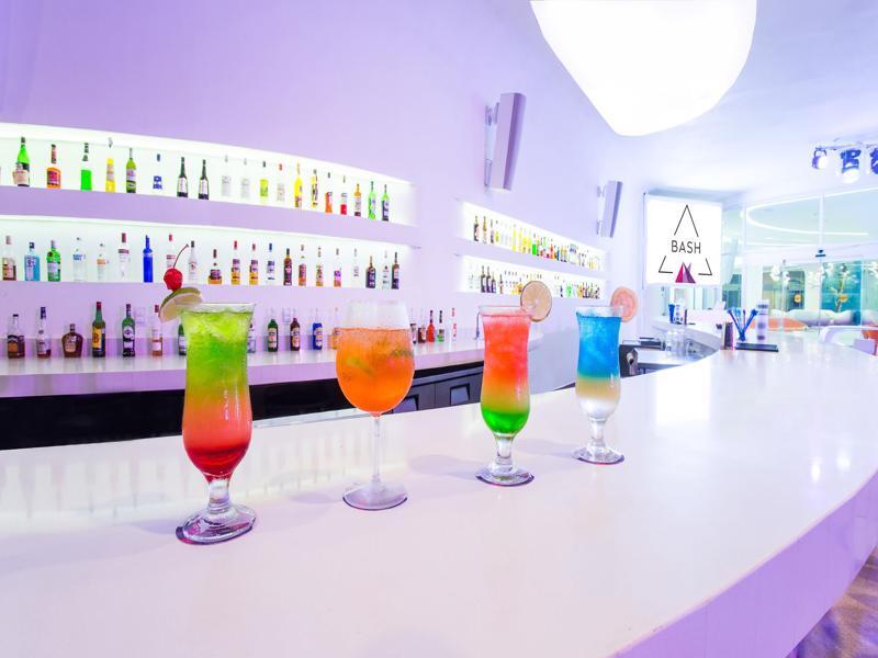 Temptation At The Tower Cancun Resort (Adults Only) Bagian luar foto